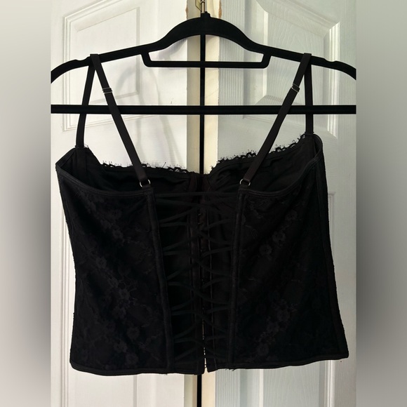 Black floral corset - Picture 6 of 6